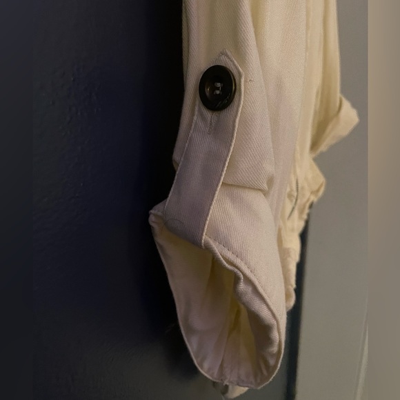 Ultra Pink Jacket with Zipper and Lace Details - Picture 5 of 6